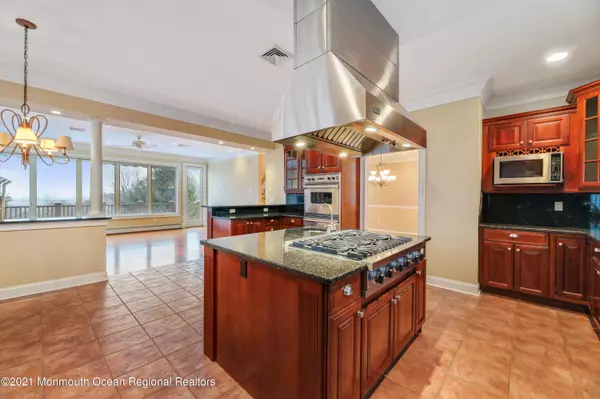 Atlantic Highlands, NJ 07716,200 Ocean Boulevard