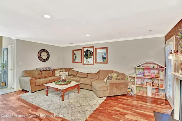 Manalapan, NJ 07726,162 Colony Lane