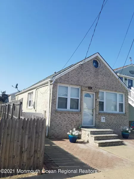 211 Ocean Avenue, Point Pleasant Beach, NJ 08742