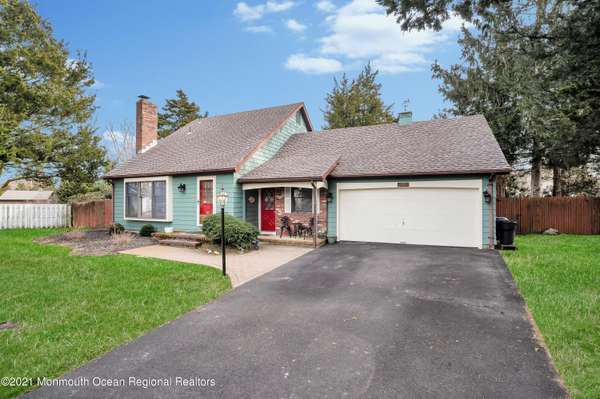 4 Ditton Lane, Lanoka Harbor, NJ 08734