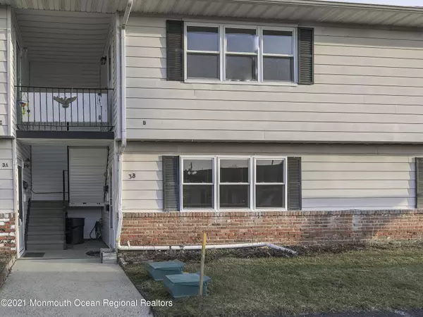 Matawan, NJ 07747,3 Michigan Drive #B