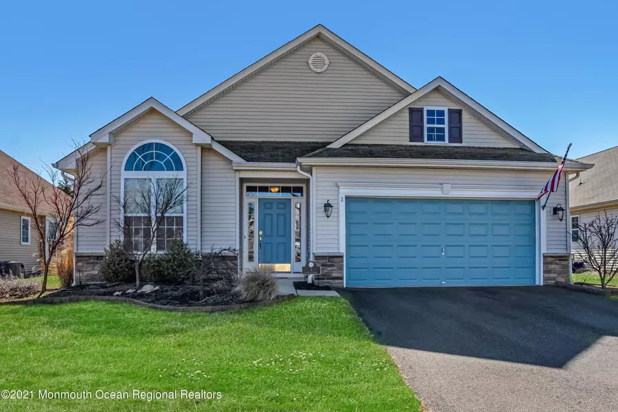 3 Woodview Drive, Whiting, NJ 08759