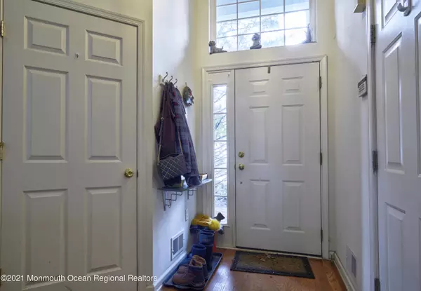 South Amboy, NJ 08879,31 Catherine Court #317