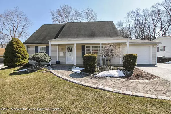 48 Ingram Circle, Aberdeen, NJ 07747