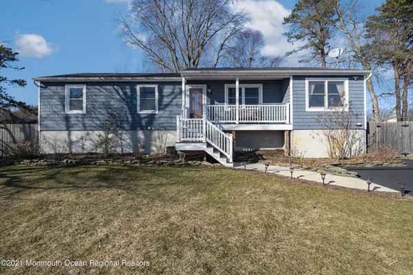 Lanoka Harbor, NJ 08734,620 Bowsprit Point