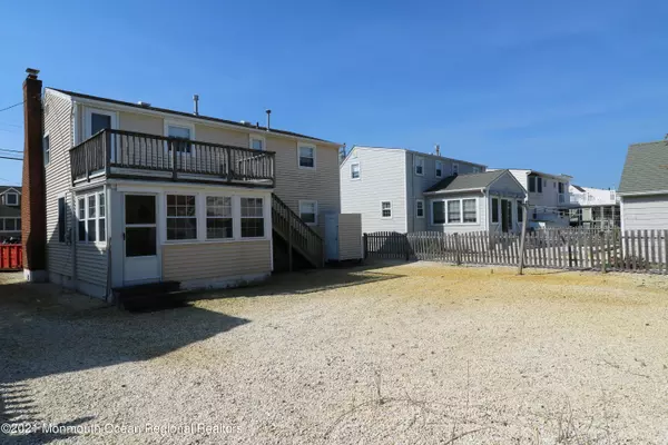 Surf City, NJ 08008,223 2nd Street