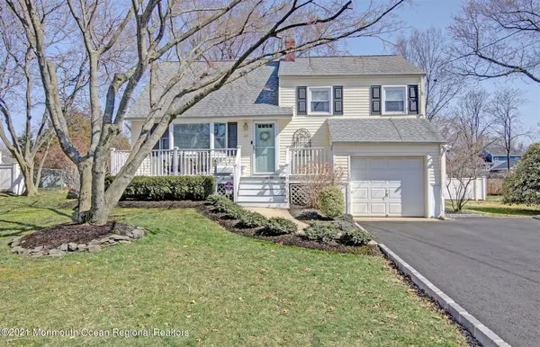 27 Birch Drive, Shrewsbury Boro, NJ 07702