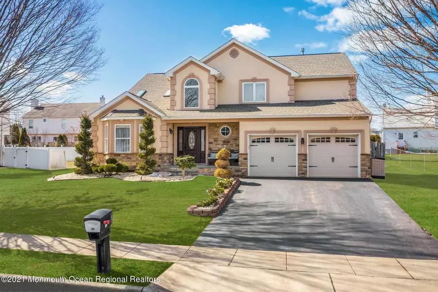82 Lark Drive, South River, NJ 08882