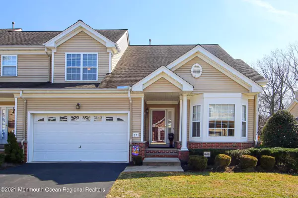 27 Village Drive, Eatontown, NJ 07724