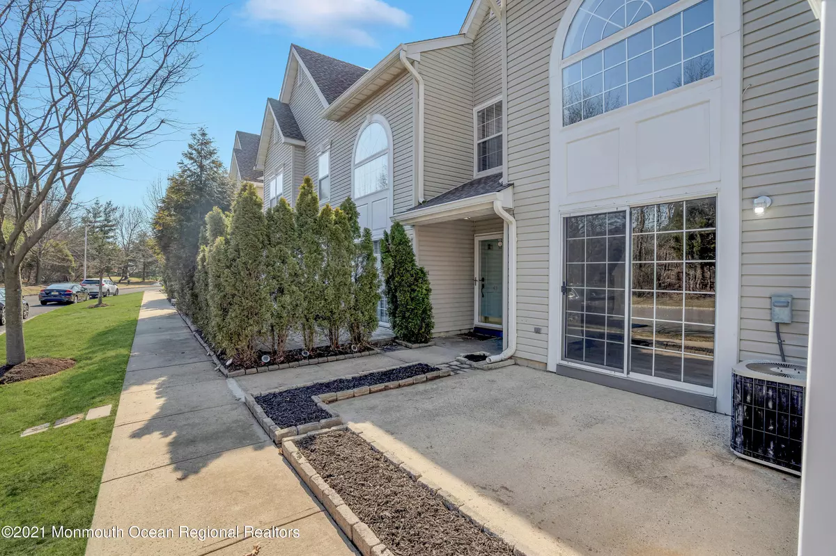 Tinton Falls, NJ 07712,55 Richmond Court