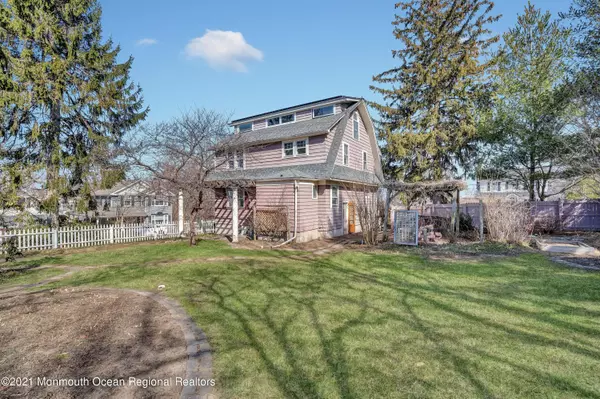 Atlantic Highlands, NJ 07716,89 South Avenue