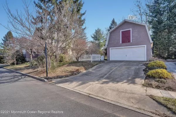 Atlantic Highlands, NJ 07716,89 South Avenue