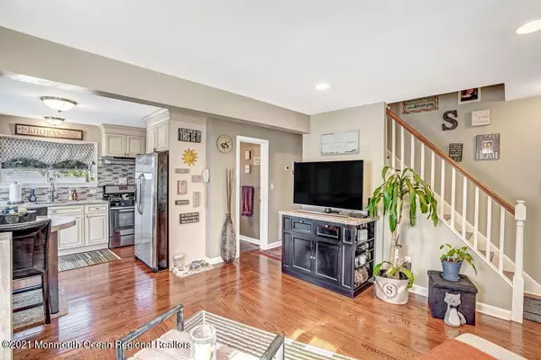 Ridgewood, NJ 07450,838 Auburn Avenue