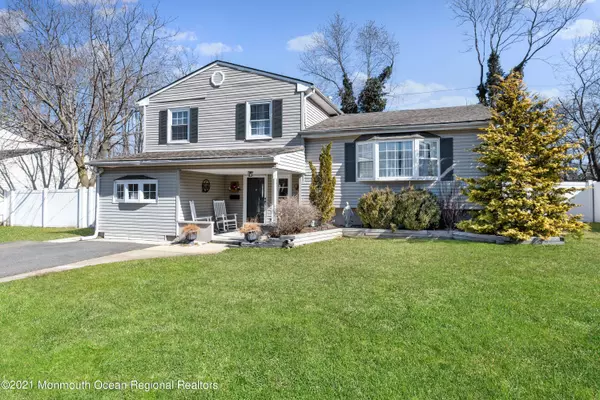 10 Craig Street, Hazlet, NJ 07730