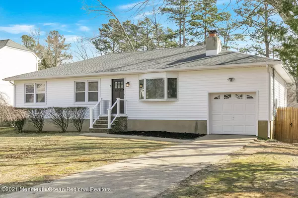 6 Kuzyk Road, Cream Ridge, NJ 08514