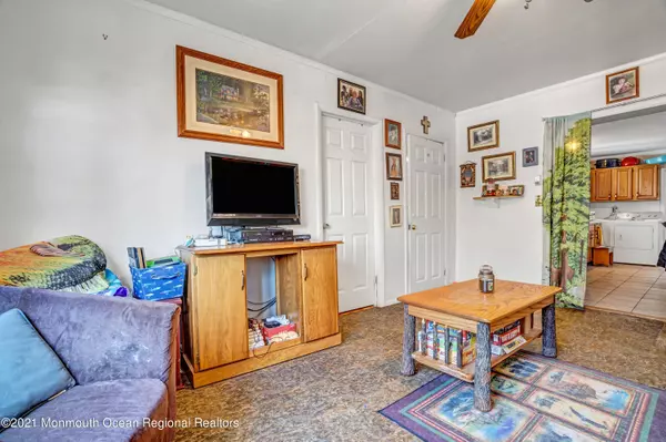 North Brunswick, NJ 08902,1624 Holly Road