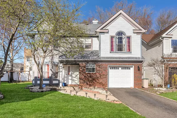 9 Carlisle Court, Old Bridge, NJ 08857