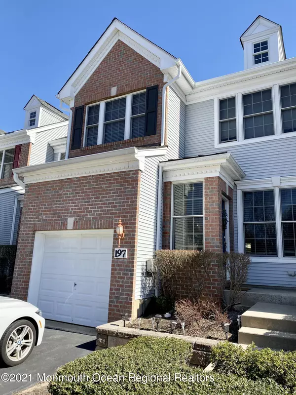 197 Deepwater Circle, Manalapan, NJ 07726