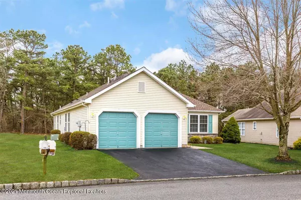 Whiting, NJ 08759,11 Woodspring Lane