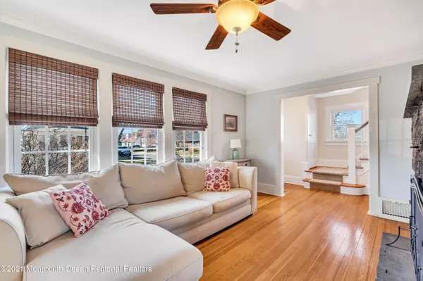 Belford, NJ 07718,207 Oakes Avenue