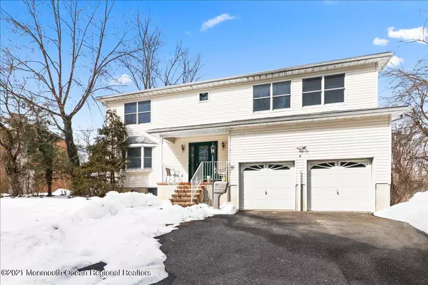 Holmdel, NJ 07733,42 Bethany Road