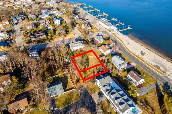 Neptune Township, NJ 07753,52 Ridgewood Way