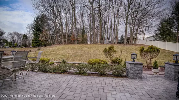 Manalapan, NJ 07726,23 Country Oaks Drive