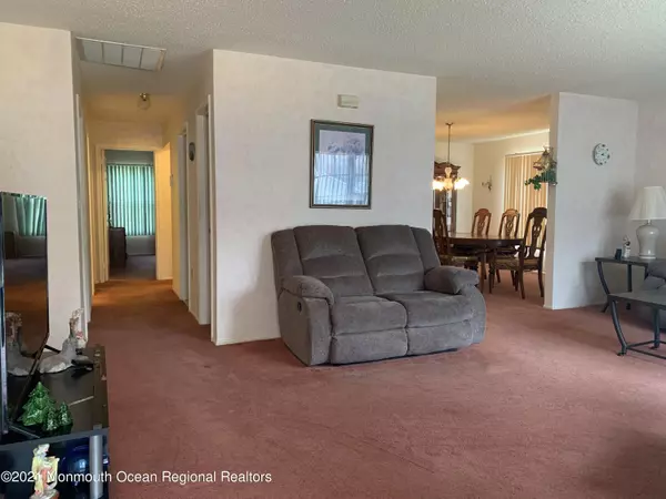 Brick, NJ 08724,8 Brant Drive