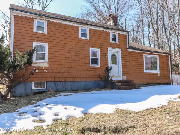 72 Main Street, Holmdel, NJ 07733