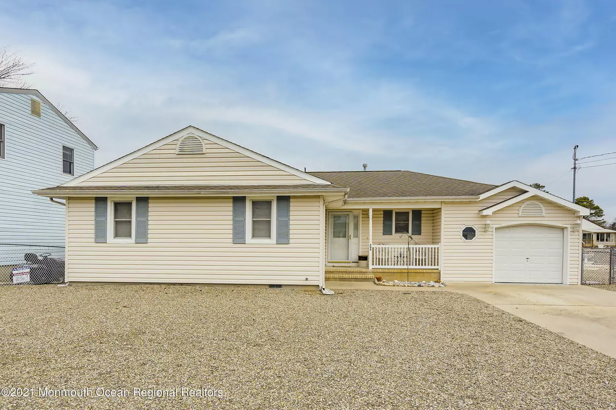 Lanoka Harbor, NJ 08734,606 Laurel Boulevard