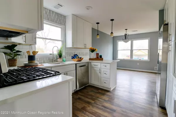 Port Monmouth, NJ 07758,28 Texas Avenue