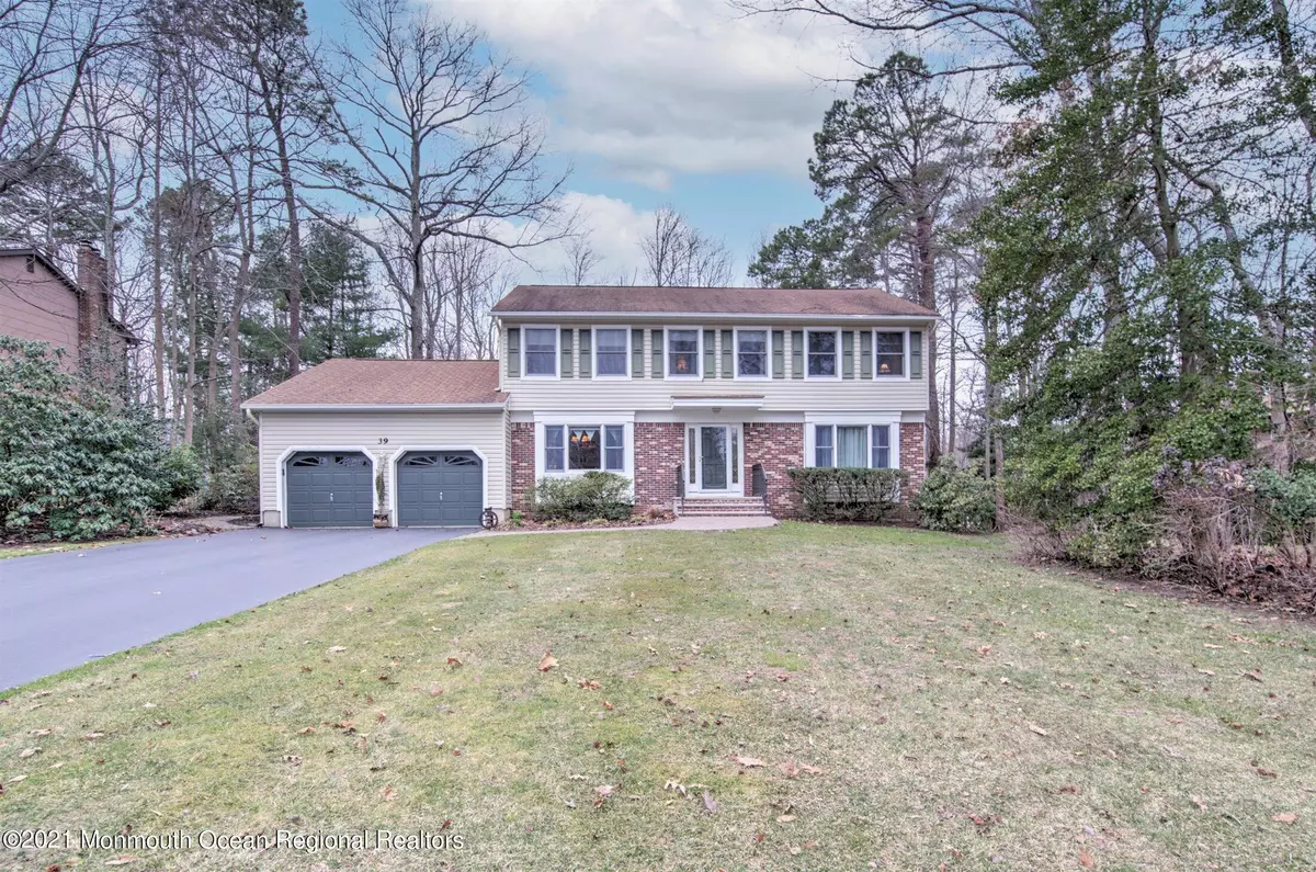 Manalapan, NJ 07726,39 Sandpiper Drive