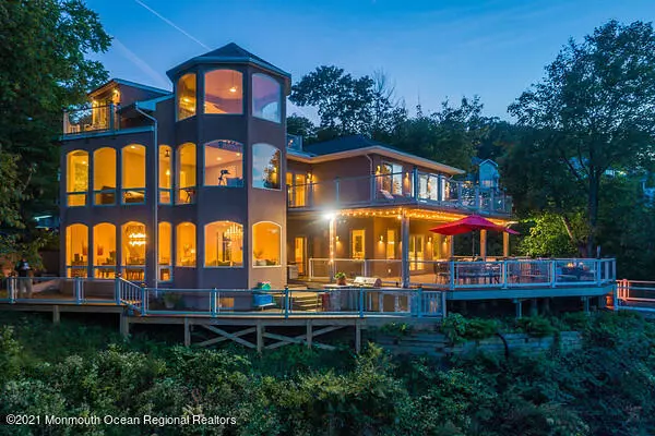 Atlantic Highlands, NJ 07716,160 Ocean Boulevard