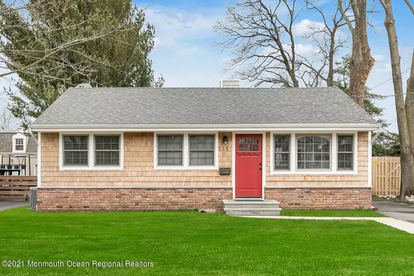 Rumson, NJ 07760,35 Center Street