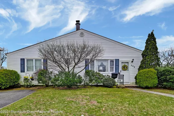 206 Middle Road, Hazlet, NJ 07730