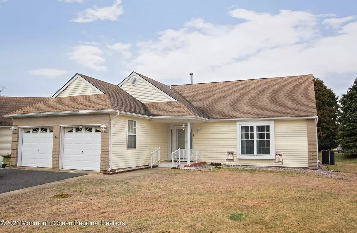 Toms River, NJ 08757,4 Sophia Court