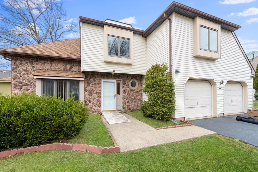 33 Bayberry Drive, Holmdel, NJ 07733
