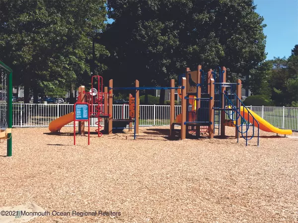 Plainsboro, NJ 08536,2119 Ravens Crest Drive