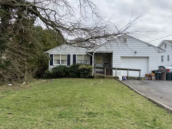 925 Claridge Drive, Spring Lake Heights, NJ 07762