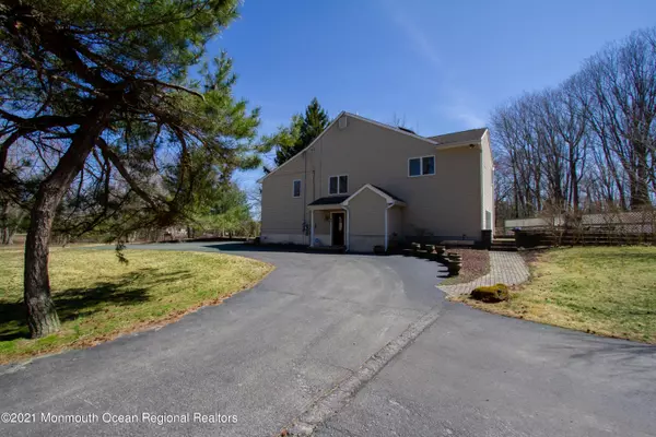 Morganville, NJ 07751,13 County Road 520
