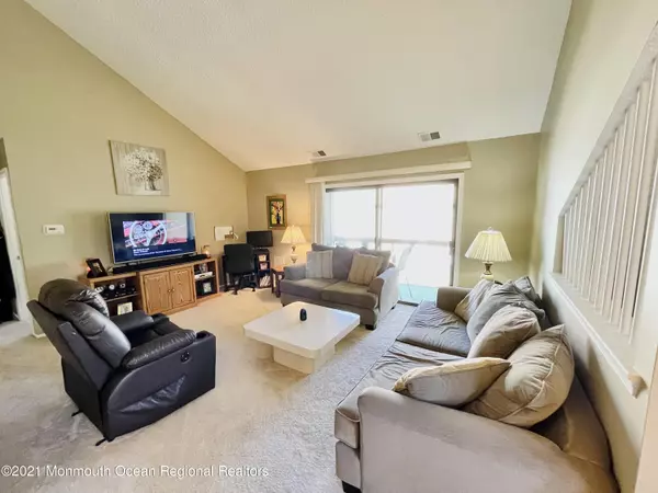 Parlin, NJ 08859,2103 Bayhead Drive #2103