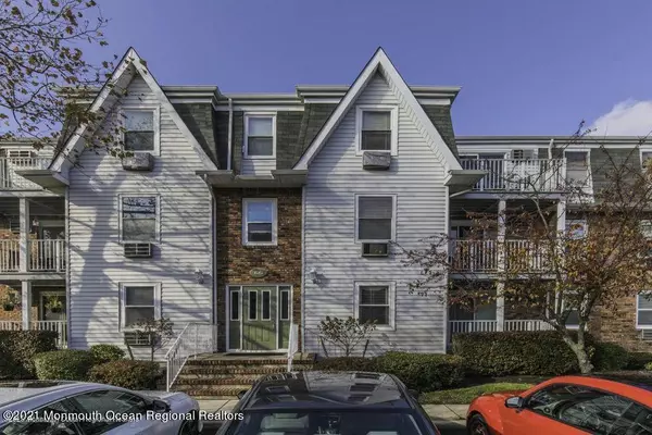 Ocean Grove, NJ 07756,66 Whitefield Avenue #103