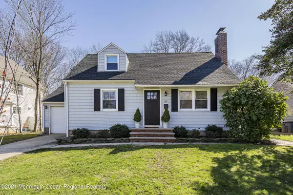 62 Sickles Place, Shrewsbury Boro, NJ 07702