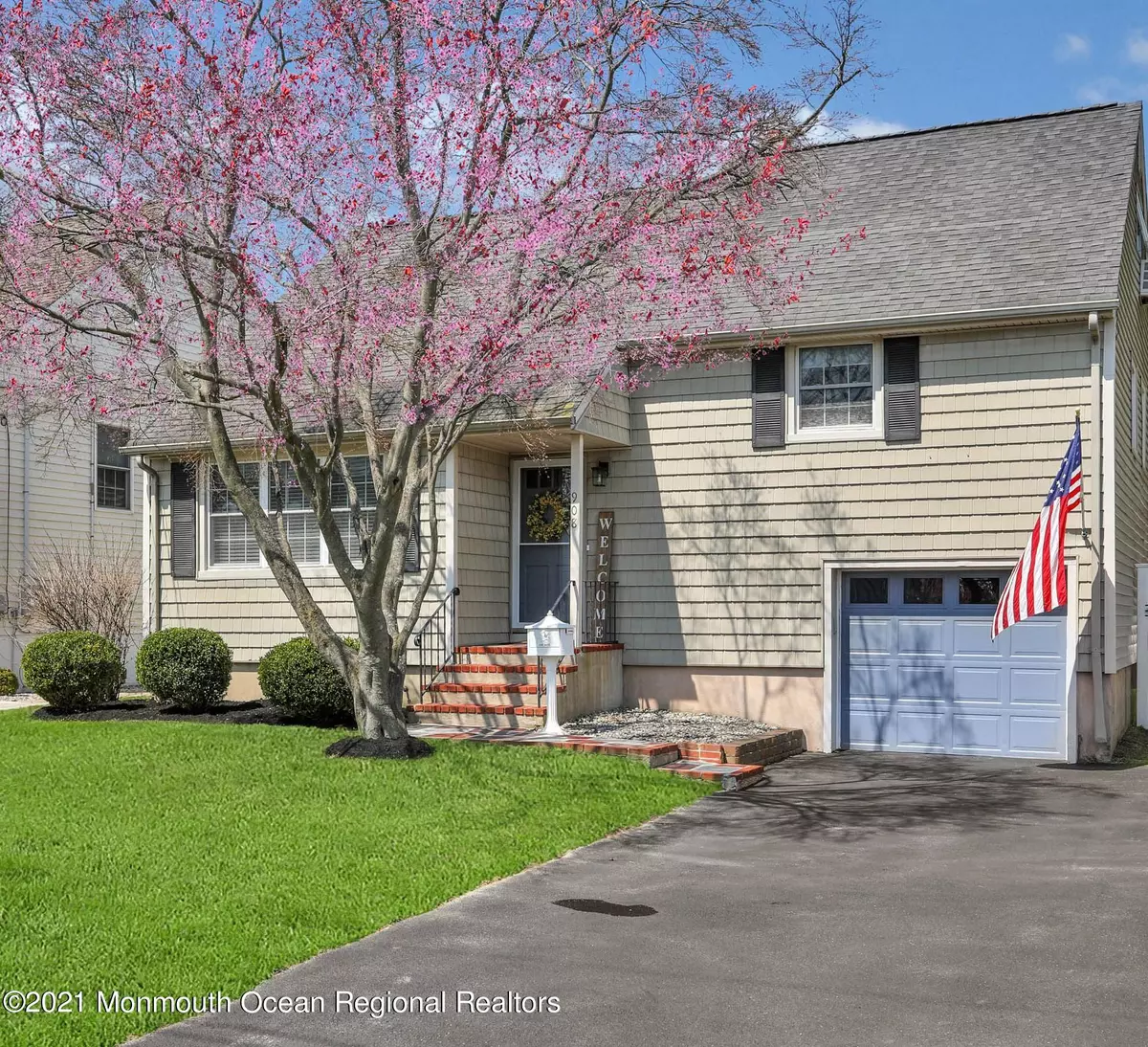 Spring Lake Heights, NJ 07762,908 Claridge Drive