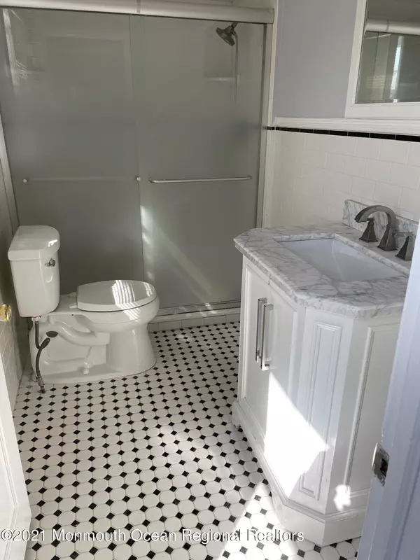 Bradley Beach, NJ 07720,60012 Mccabe Avenue