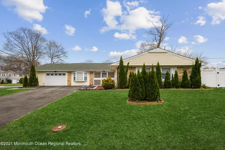 5 Bechstein Drive, Matawan, NJ 07747