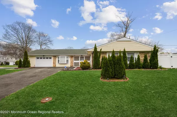 Matawan, NJ 07747,5 Bechstein Drive