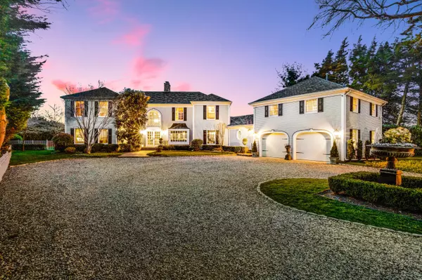 Fair Haven, NJ 07704,28 Holly Lane