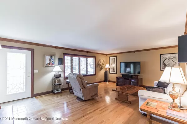 Lanoka Harbor, NJ 08734,808 Michelle Court