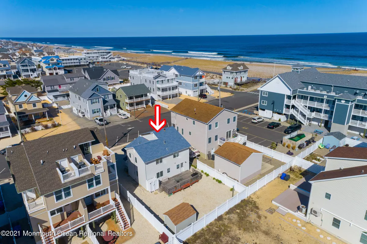 Ortley Beach, NJ 08751,5 4th Avenue